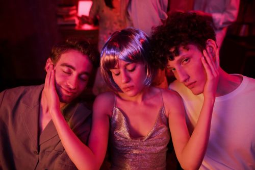  Cuckolds, Hotwives and Bulls in Greensboro